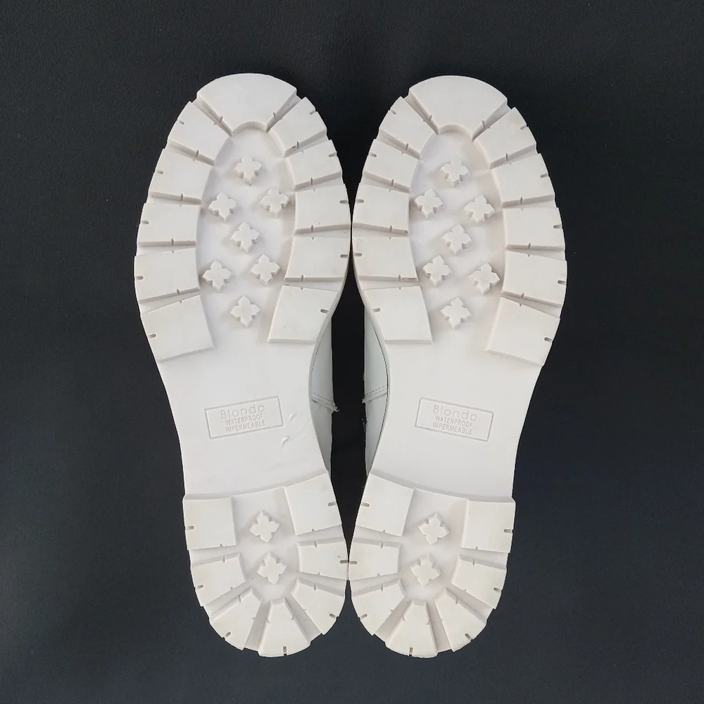 BLONDO Daisy Waterproof Lug Sole Boot In White Nylon Women's Size 8M